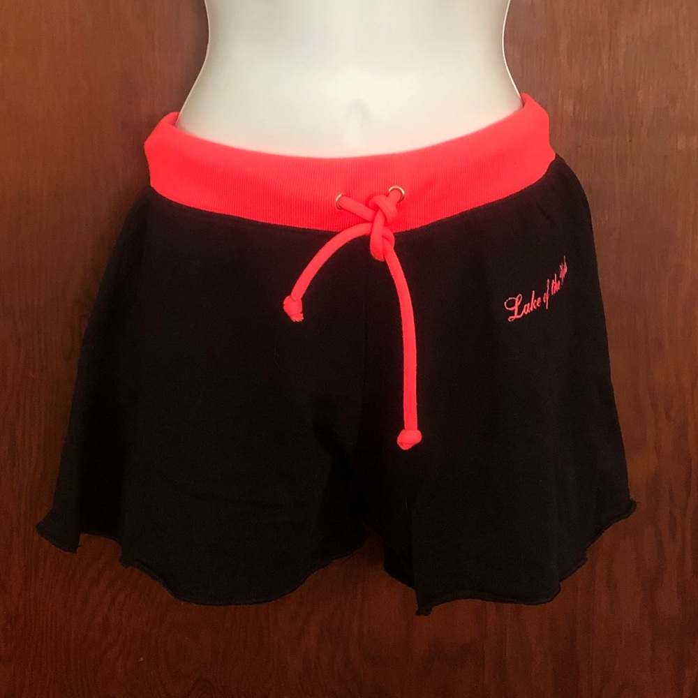 Black and coral knit shorts size youth large NWOT